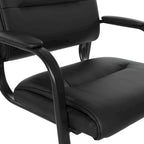 Chaise visiteur en similicuir et cadre finition noire