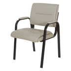 Chaise visiteur en similicuir et cadre finition noire