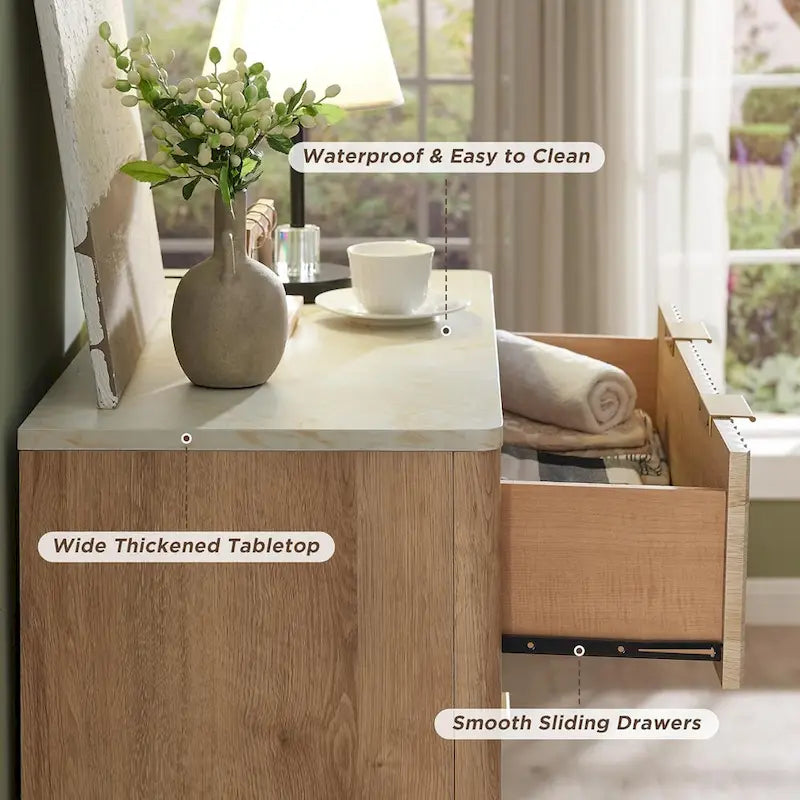 Commode moderne cannelée à 5 tiroirs, Chiffonnier, Meuble TV commode
